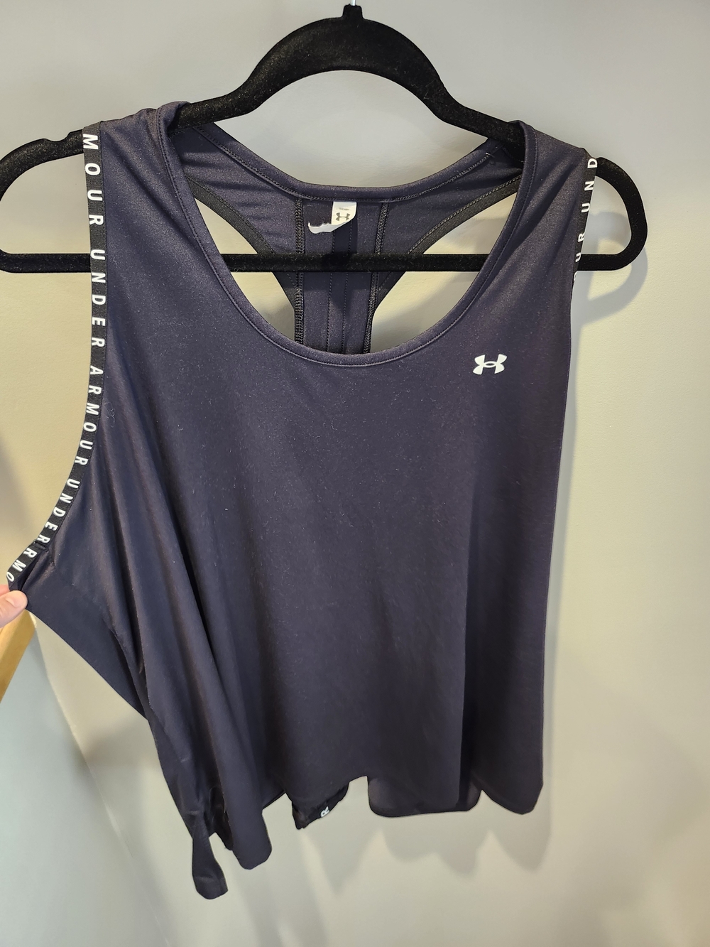 2x Under Armour Women’s Black Performance Tank Top